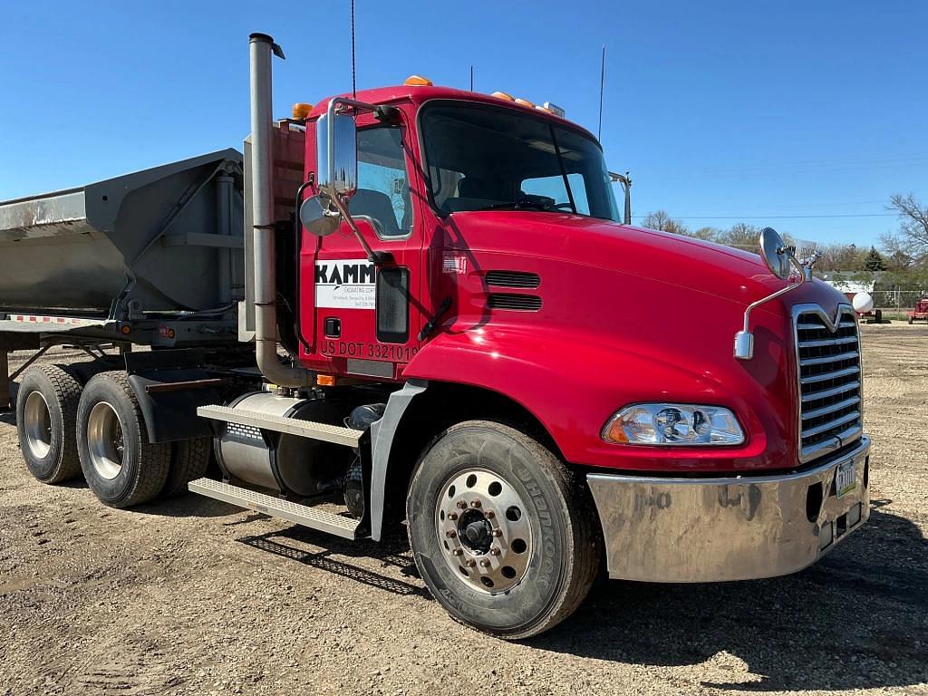 Image of Mack CX613 Primary image