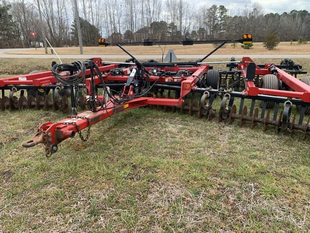Image of Case IH 330 Turbo Till equipment image 2