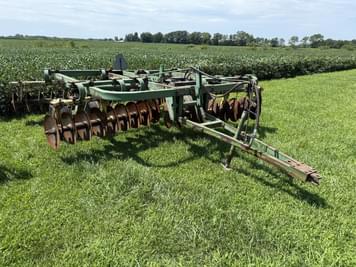 Main image John Deere 210