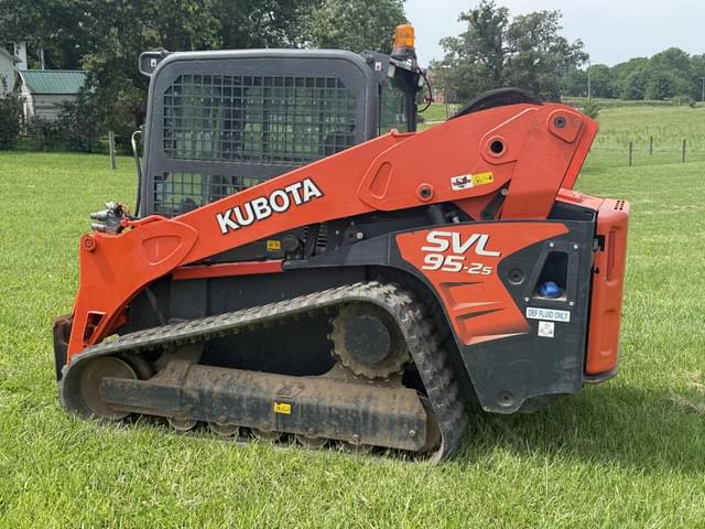 Image of Kubota SVL95-2S equipment image 3