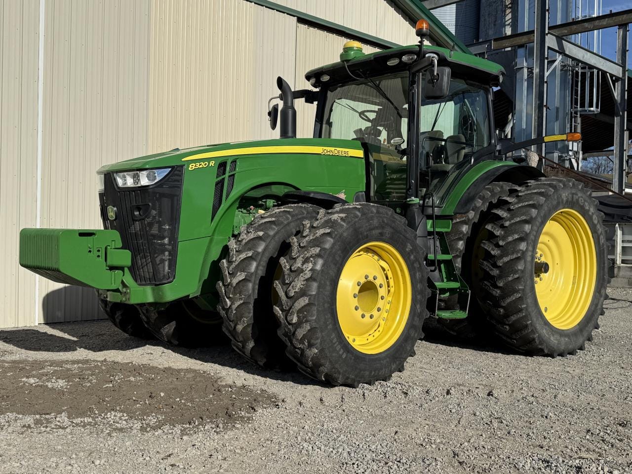 Main image John Deere 8320R