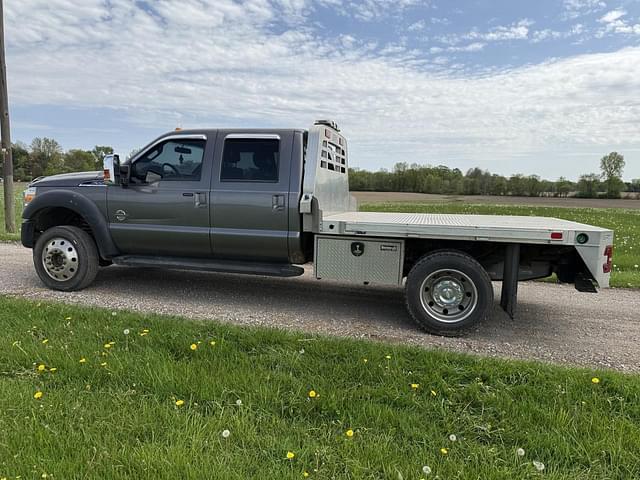 Image of Ford F-550 equipment image 4