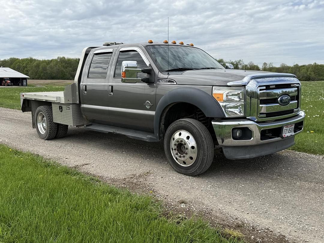 Image of Ford F-550 Primary image