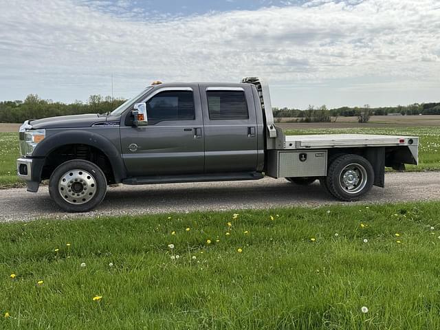 Image of Ford F-550 equipment image 3