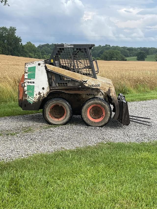 Image of Bobcat 642B equipment image 3