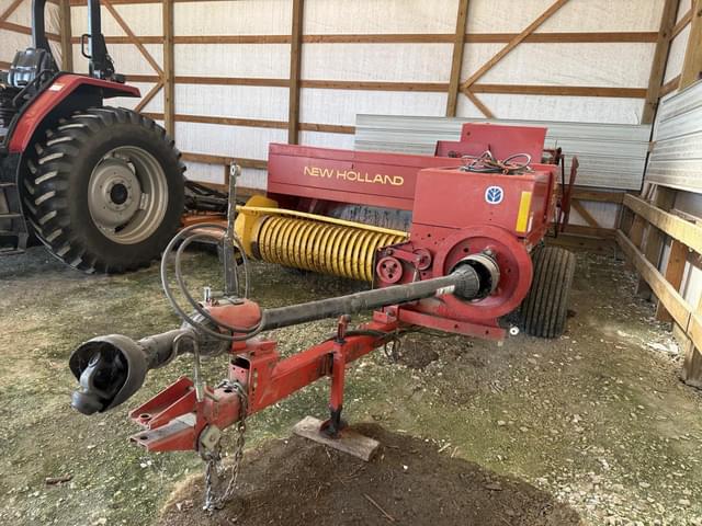 Image of New Holland 575 equipment image 2