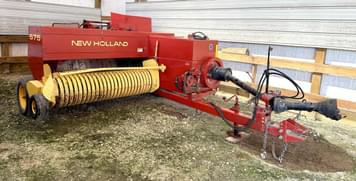 Main image New Holland 575