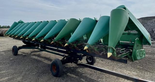 Image of John Deere 1293 equipment image 2