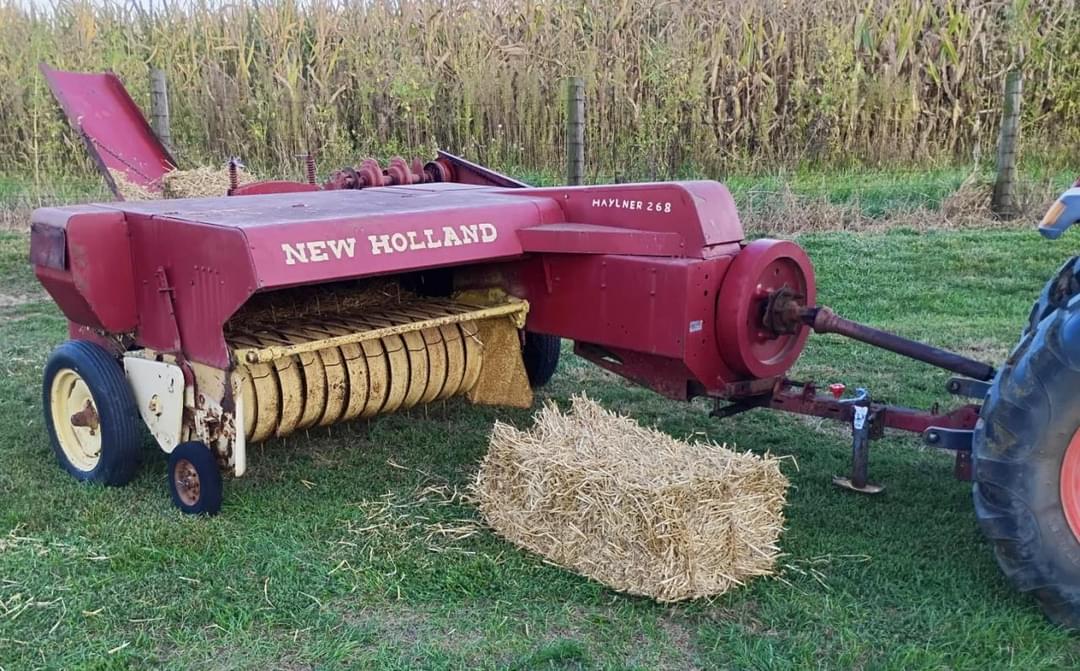 Image of New Holland Hayliner 268 Primary image