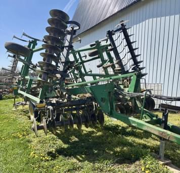 Main image John Deere 726