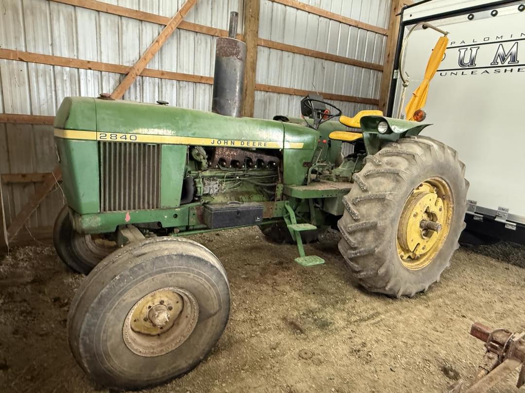 Image of John Deere 2840 Primary image