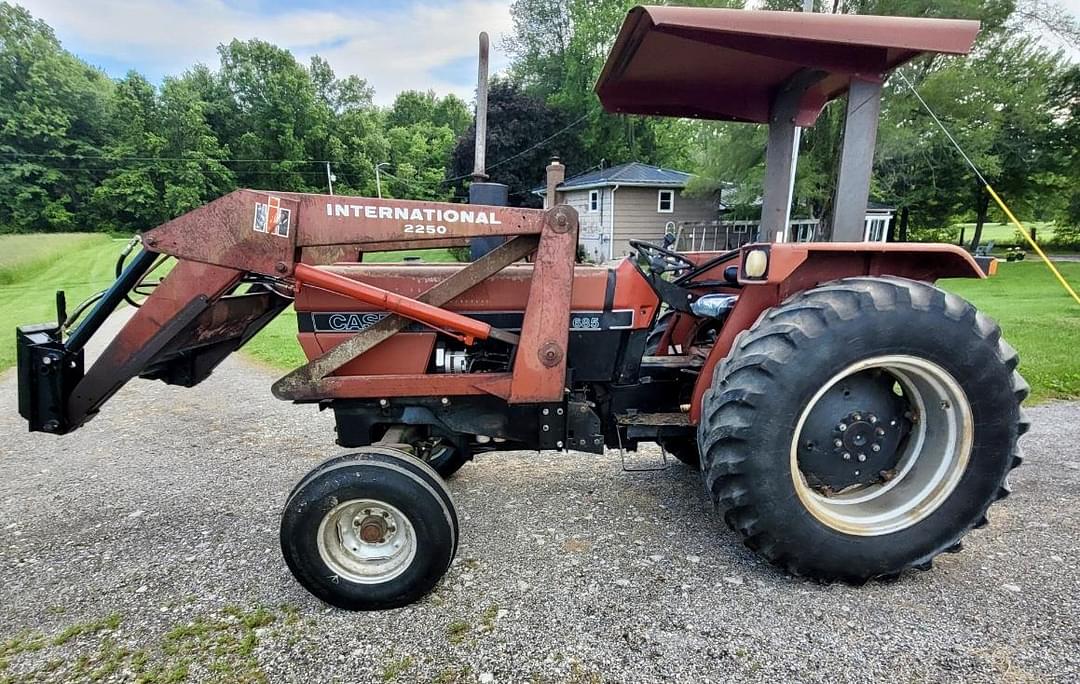 Image of Case IH 685 Primary image