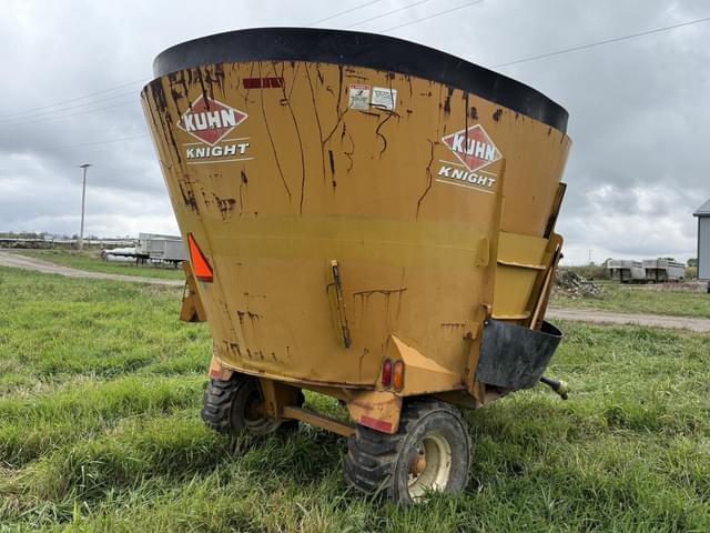 Image of Kuhn Knight 5135 equipment image 1