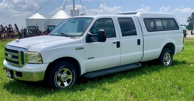 Image of Ford F-250 equipment image 2