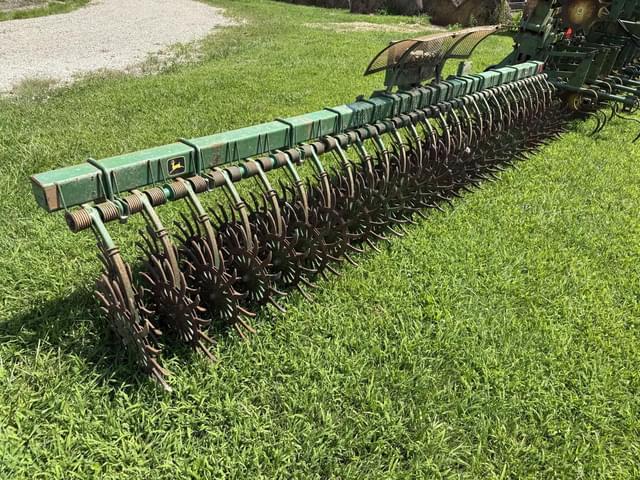 Image of John Deere 400 equipment image 1