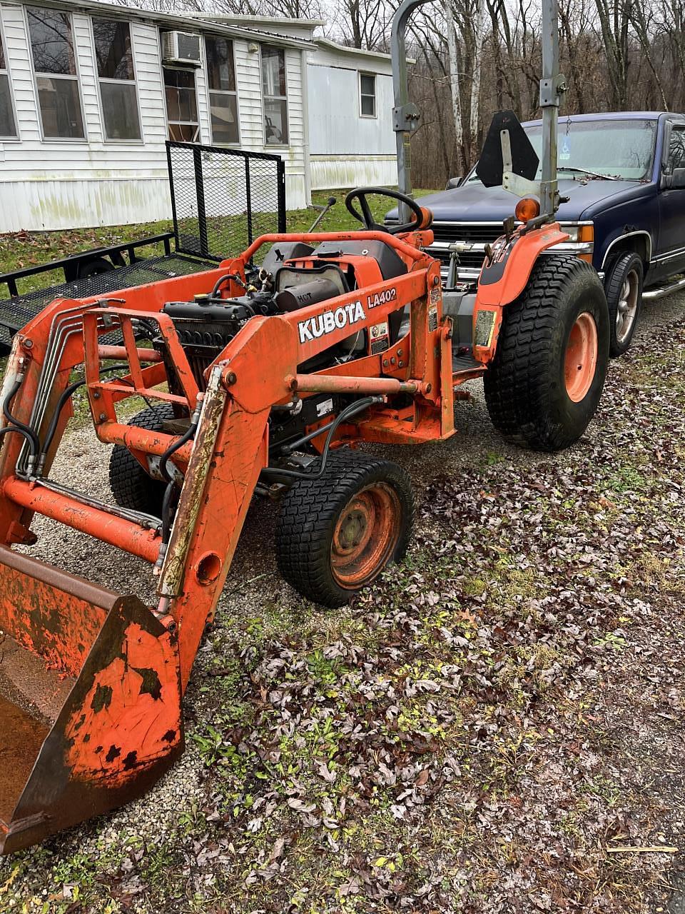 Image of Kubota B7800HSD Primary image