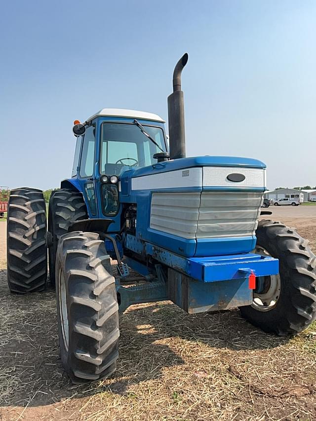 Image of Ford TW-25 equipment image 1