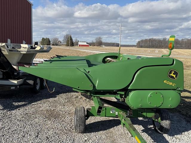 Image of John Deere 608C equipment image 3