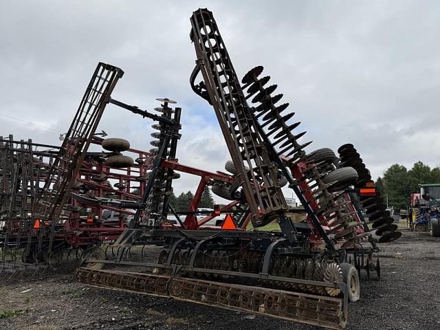 Image of Case IH 330 equipment image 4