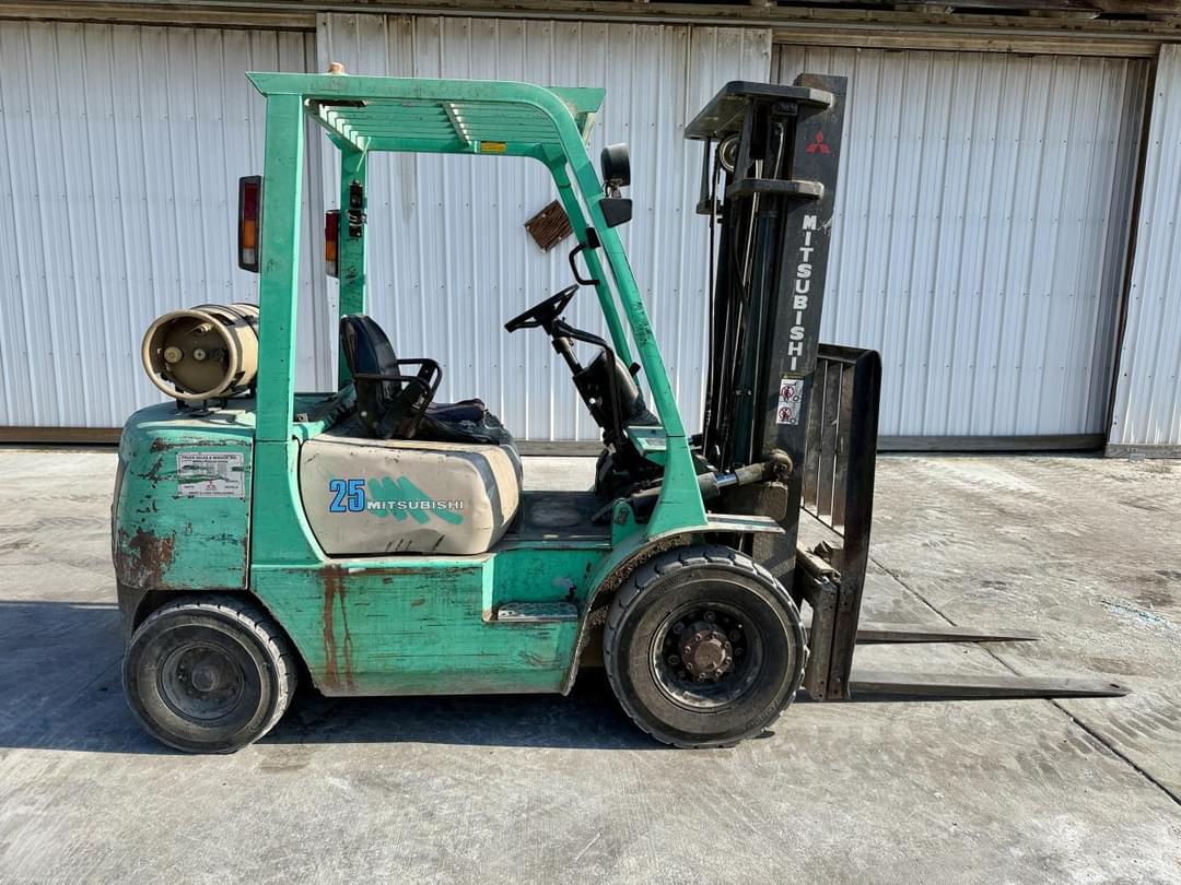 Image of Mitsubishi FG25 Primary image