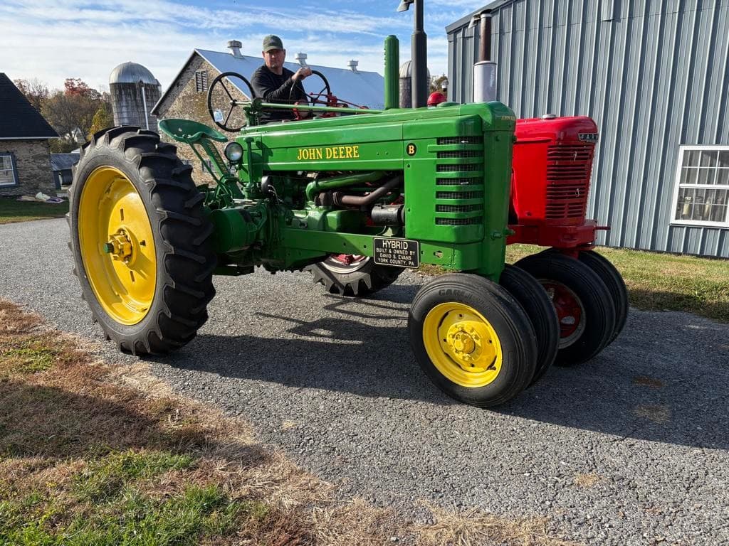 Image of John Deere B Primary image