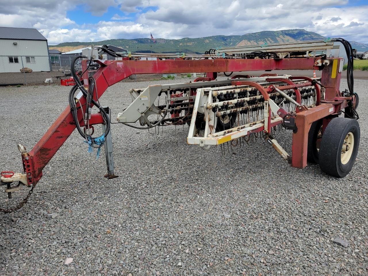 2027 Twinstar 2027 Equipment Image0