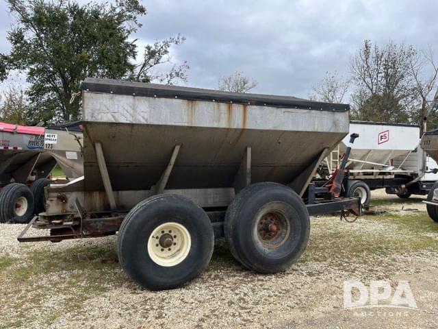 Image of Tyler Moonwalk equipment image 4