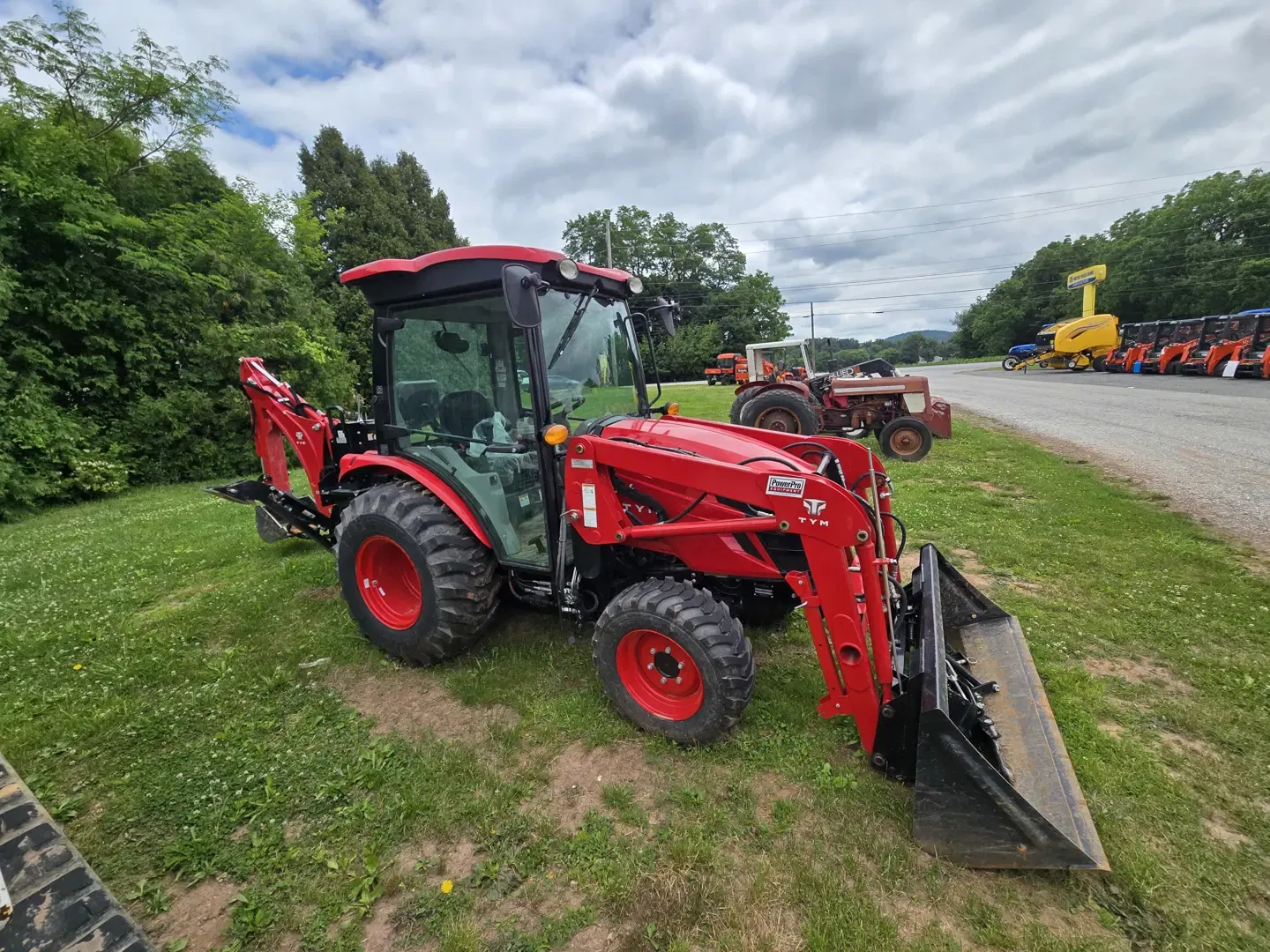TYM T394 Equipment Image0