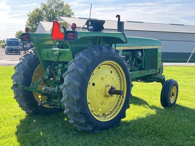 Image of John Deere 4030 equipment image 4