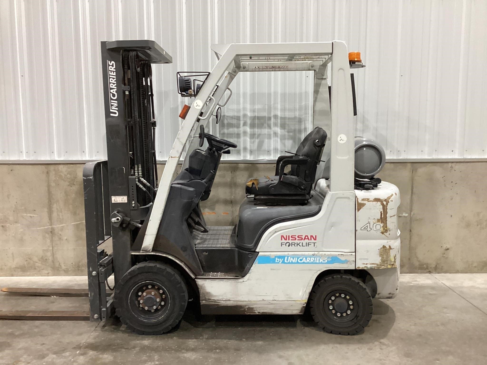2015 Unicarriers PF40 Equipment Image0