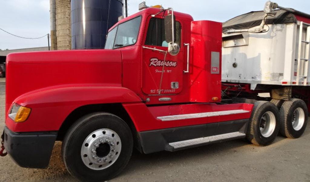 Main image Freightliner FLD120