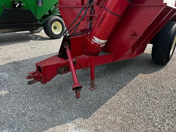 Image of United Farm Tools 400 equipment image 1