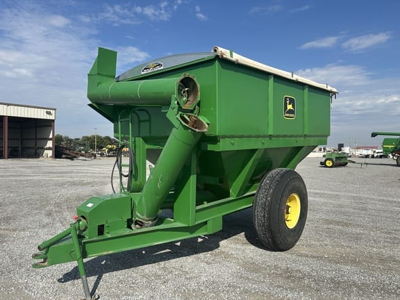 United Farms 400 Equipment Image0