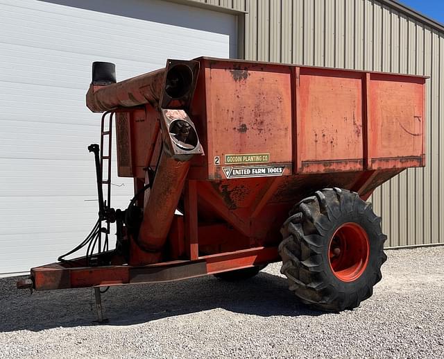 Image of United Farm Tools 444 equipment image 1