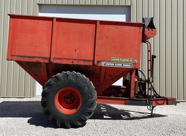 Image of United Farm Tools 444 equipment image 2