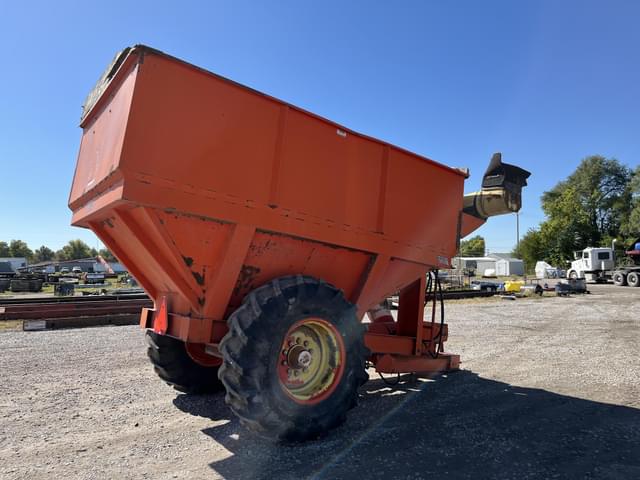 Image of United Farm Tools 400 equipment image 3