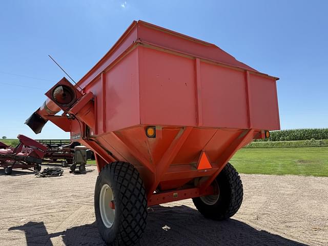 Image of United Farm Tools 500 equipment image 2