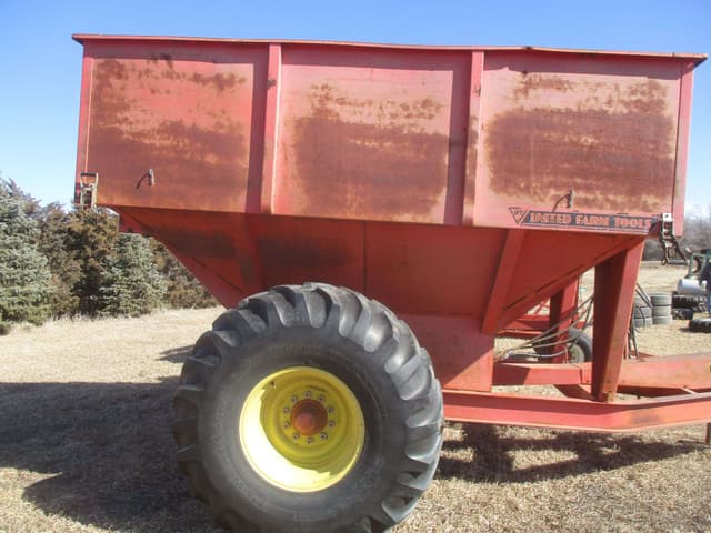 Image of United Farm Tools 500 equipment image 2