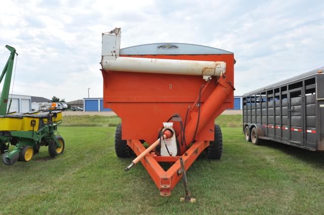 Image of United Farm Tools 750 equipment image 2