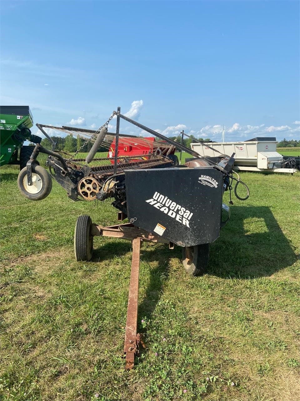 Universal UH-14 Equipment Image0