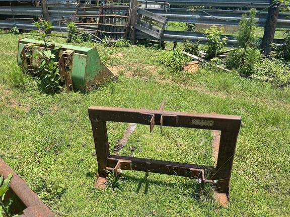 Image of Undetermined Hay Forks Image 1