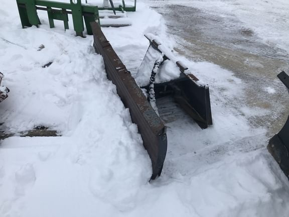 Undetermined Snow Blade Equipment Image0