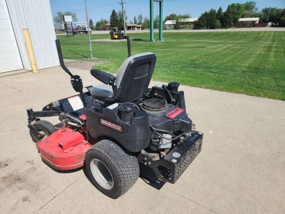 Image of Gravely ZTHD52 equipment image 2