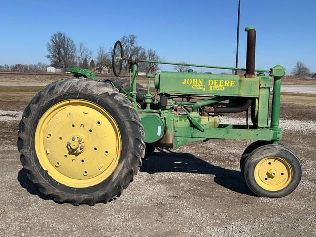 Image of John Deere A equipment image 1