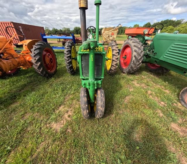 Image of John Deere B equipment image 2