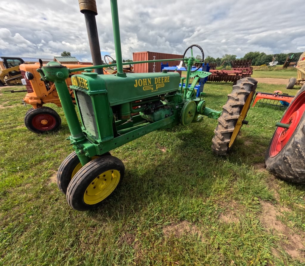 John Deere B Equipment Image0