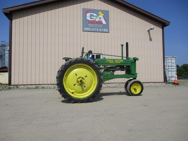 Image of John Deere B Primary image