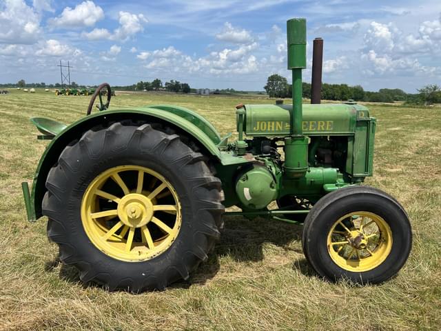 Image of John Deere D equipment image 1