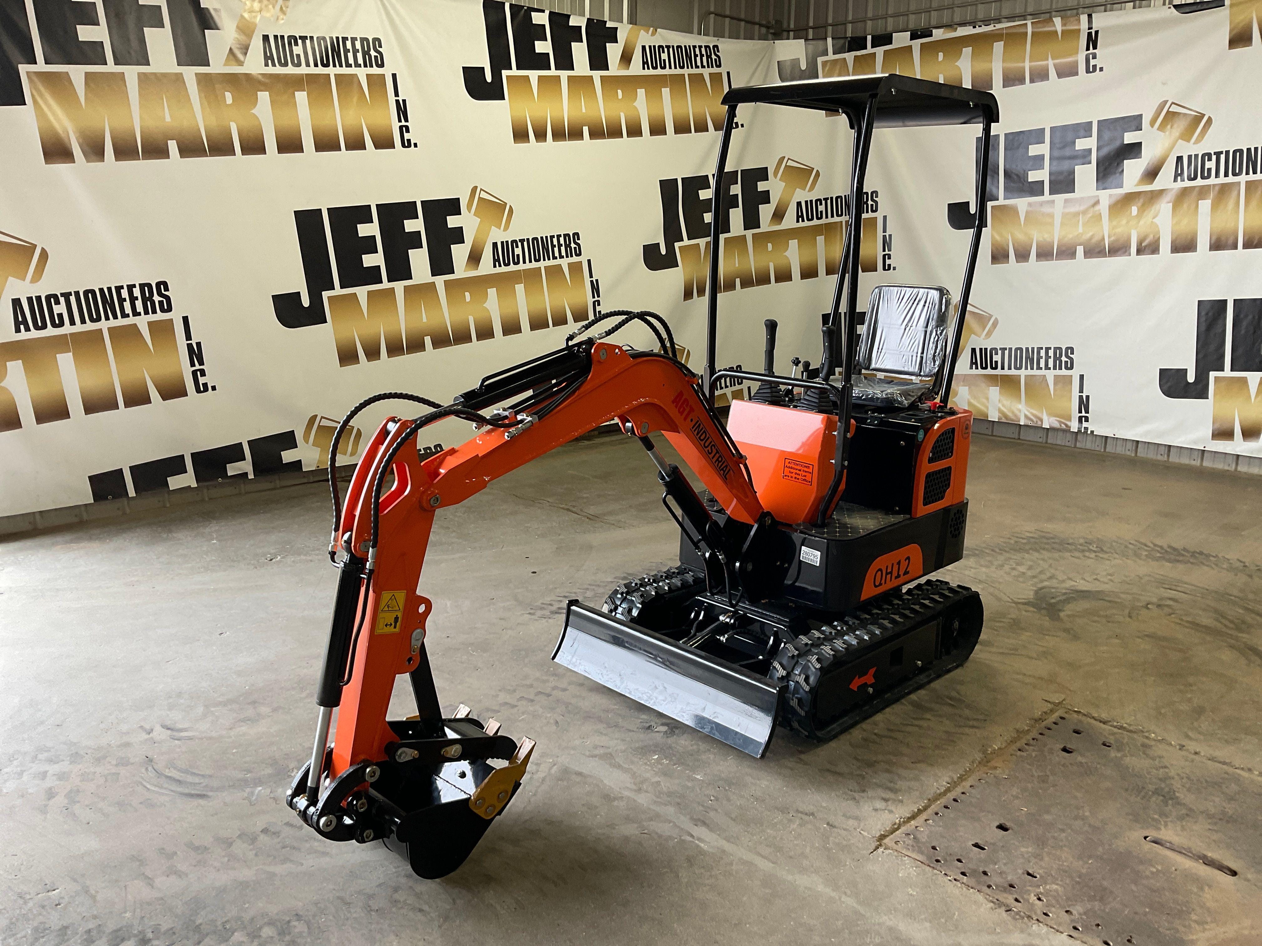 SOLD - 2023 AGT Industrial QH12 Lot No. 162055 Construction with