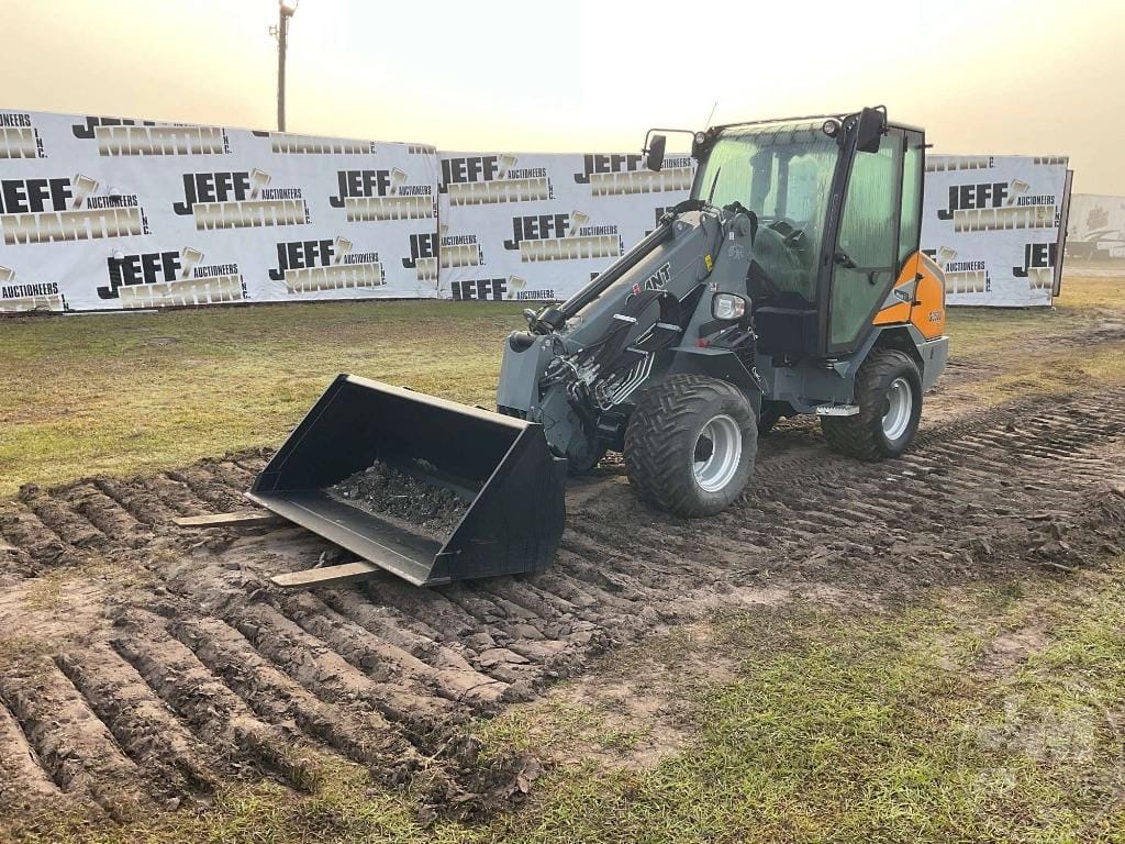 Giant G3500 Tele Equipment Image0